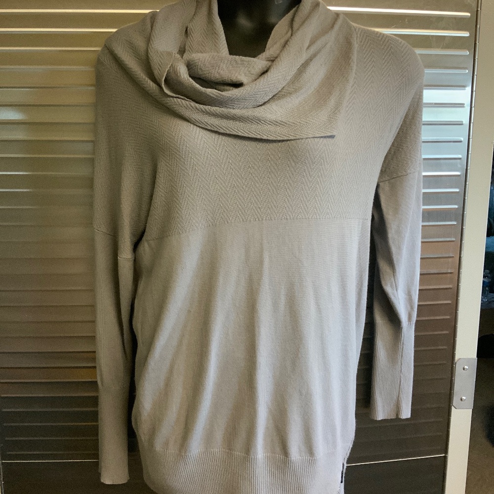 Schwiing sweater